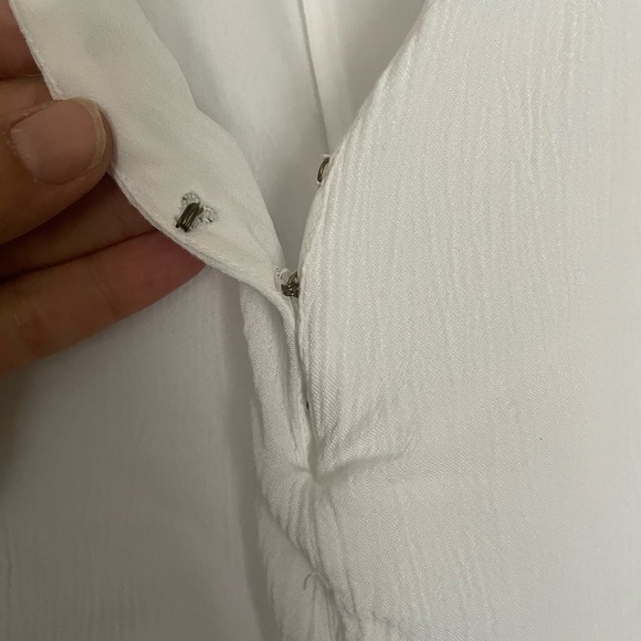 Lilly Pulitzer Cold Shoulder Blouse Sz M - Picture 9 of 9